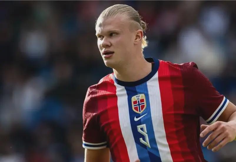 记者：里尔18岁中场布阿迪的团队否认球员与巴黎的转会传闻（记者：里尔18岁中场布阿迪被传转会巴黎，其团队予以否认）