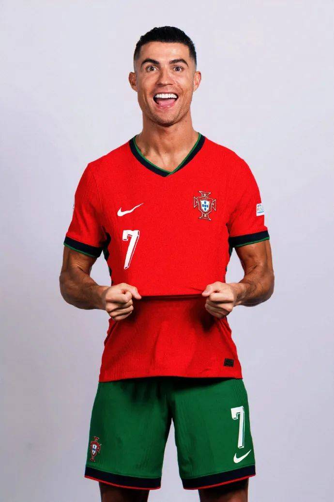 詹姆斯关键上篮助球队锁胜（詹姆斯关键上篮锁定胜局）