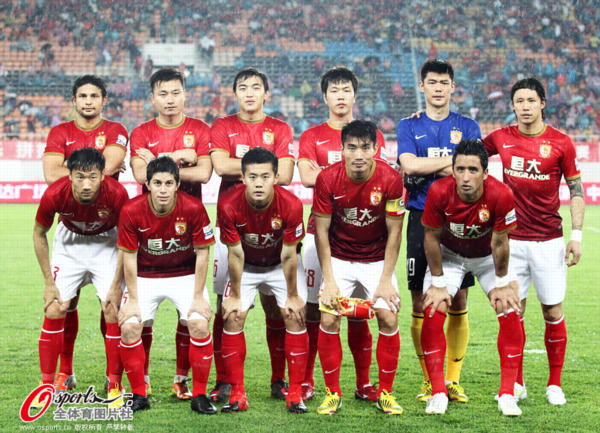 尴尬！松岛辉空效仿王楚钦，倒地爆冲失败，专属王之爆冲（尴尬一幕：松岛辉空模仿王楚钦“王之爆冲”倒地失败，这动作果然是专属）