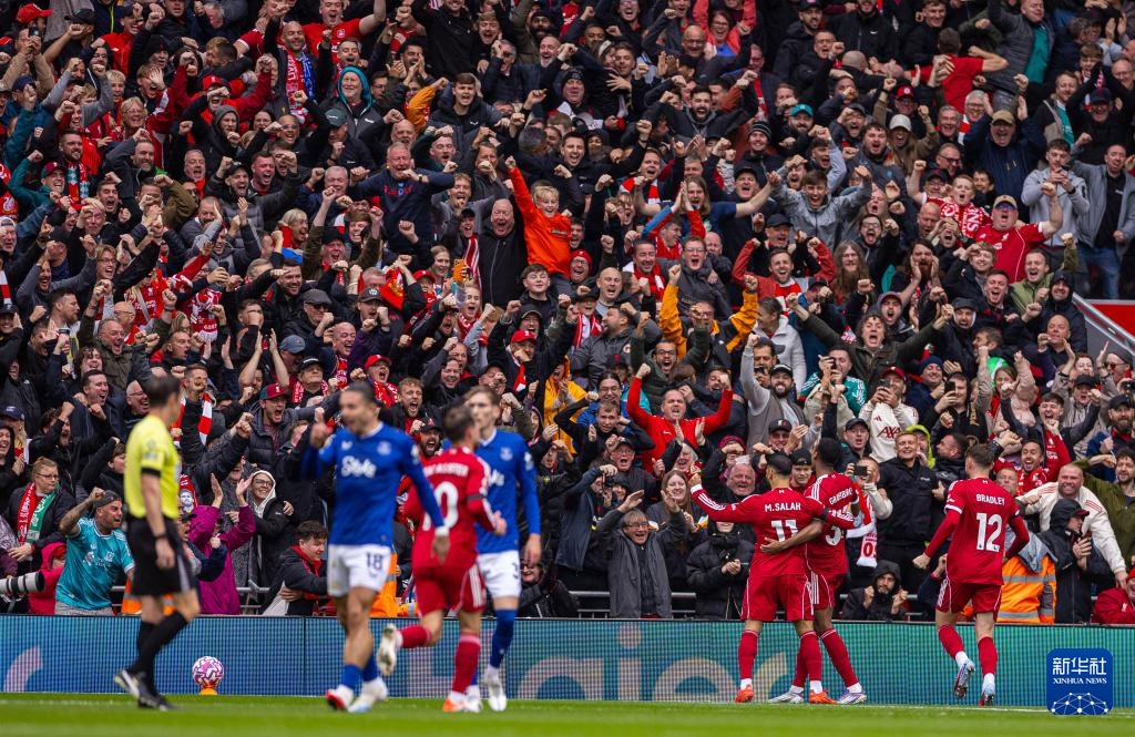 特伦斯·克劳福德和尼克·汉公开抨击WBC（特伦斯·克劳福德与尼克·汉公开炮轰WBC）