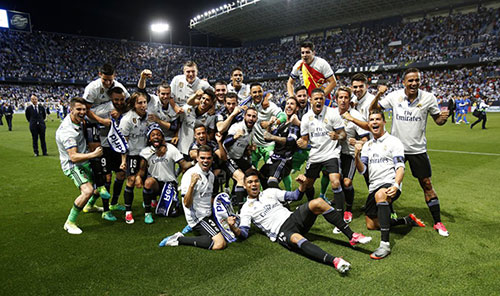 阿媒：埃切韦里想冬窗租回河床，但曼城希望再次租给欧洲球队（阿媒：埃切韦里盼冬窗租回河床，曼城倾向再将其租至欧洲球队）