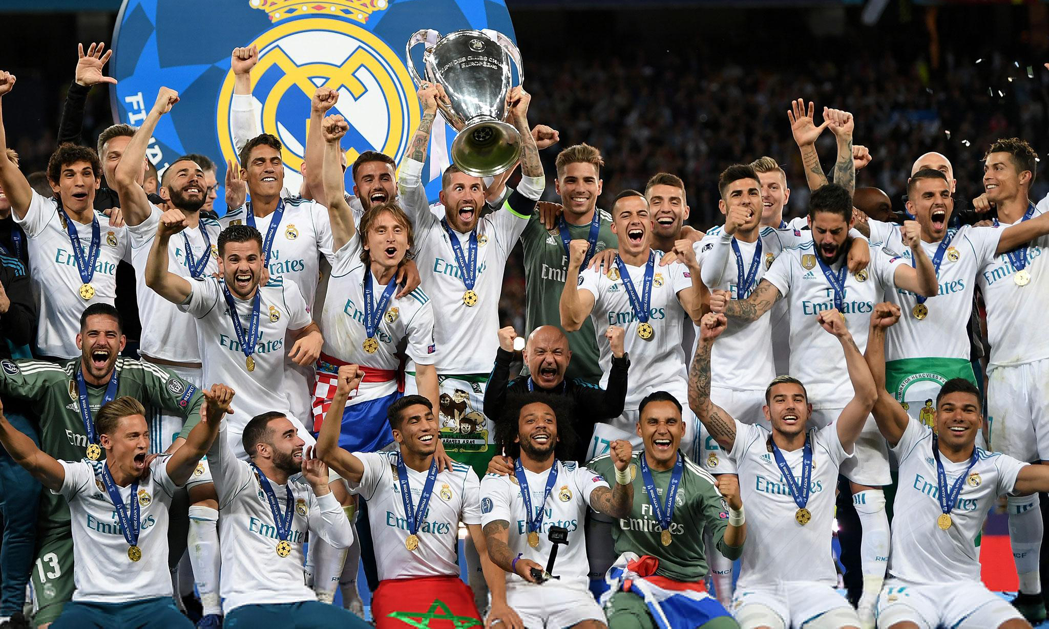 詹姆斯超越勒布朗！詹皇29分刷新球员第23个赛季得分新高（詹姆斯再超越自己！29分创第23季单场得分新高）