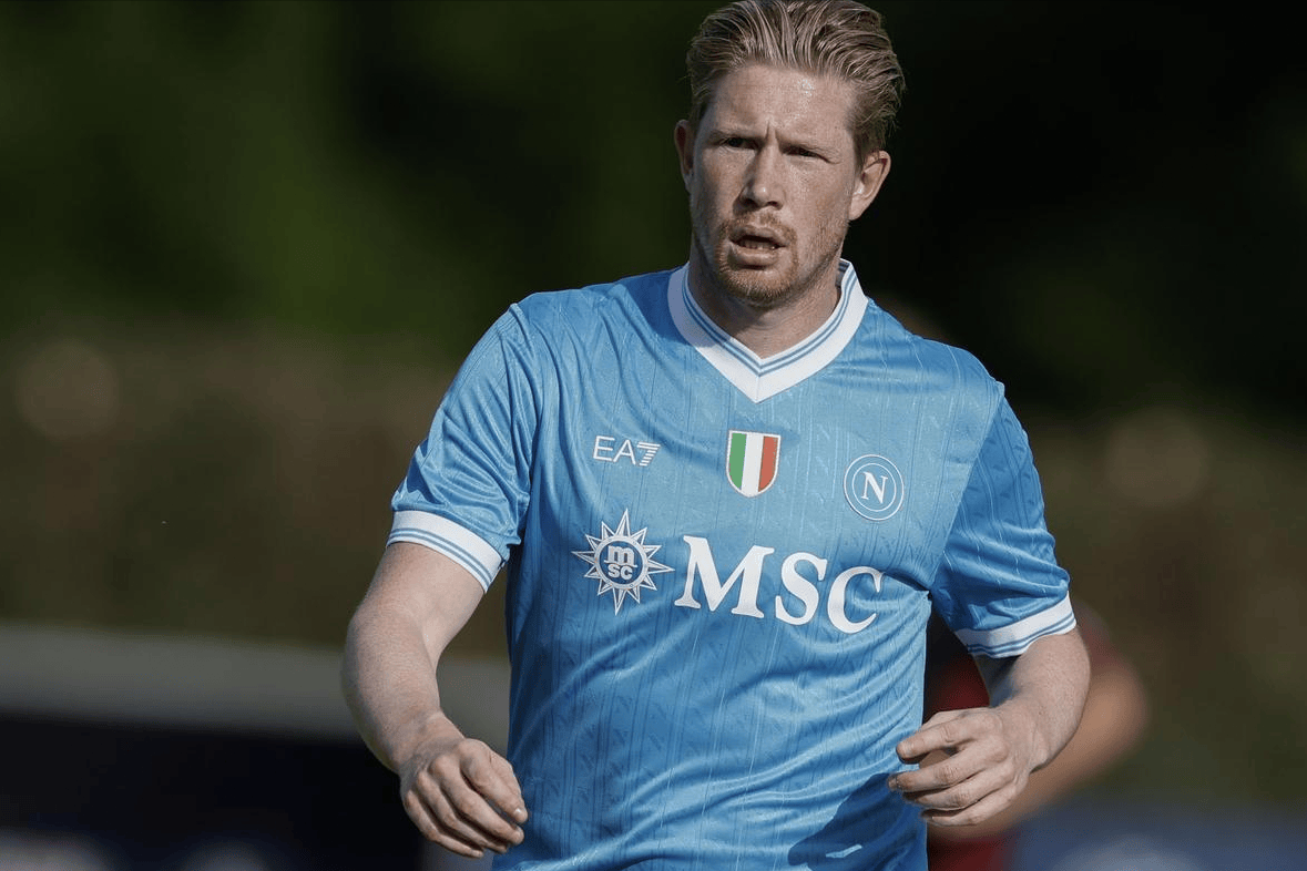 若日尼奥同时斩获欧冠&解放者杯，为达此成就的第15位球员（若日尼奥成史上第15位同时加冕欧冠与解放者杯的球员）